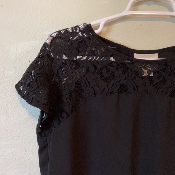Maeve. XS. Black blouse with lace on top. - Picture 2 of 2